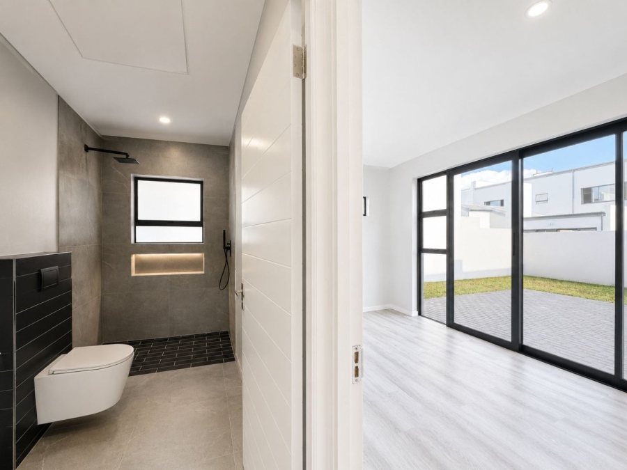 4 Bedroom Property for Sale in Sandown Western Cape